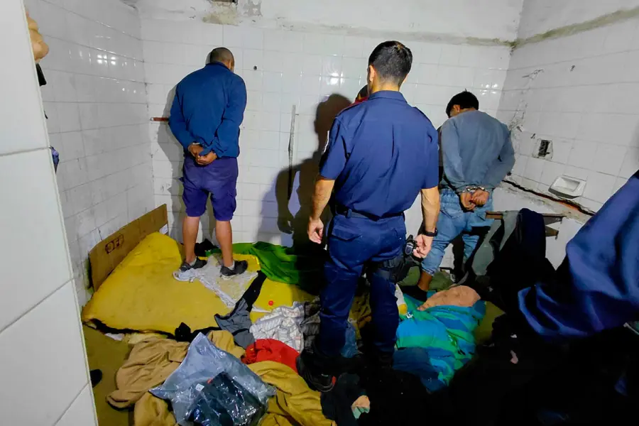 Detenidos por el robo de un desfibrilador