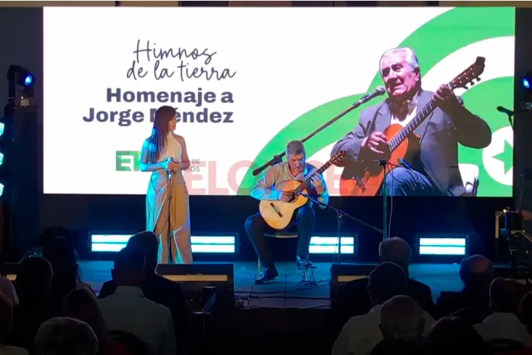 Se realizó el homenaje a Jorge Méndez en el Centro Provincial de Convenciones con transmisión de Elonce