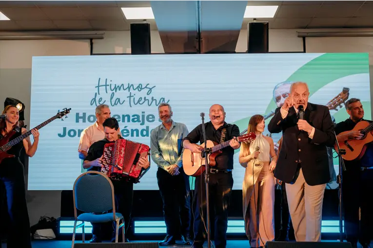 Se realizó el homenaje a Jorge Méndez en el Centro Provincial de Convenciones