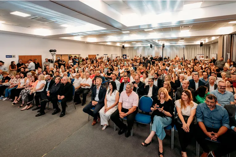 “Ha dejado un recuerdo sumamente importante para la provincia”, afirmó el público sobre Jorge Méndez