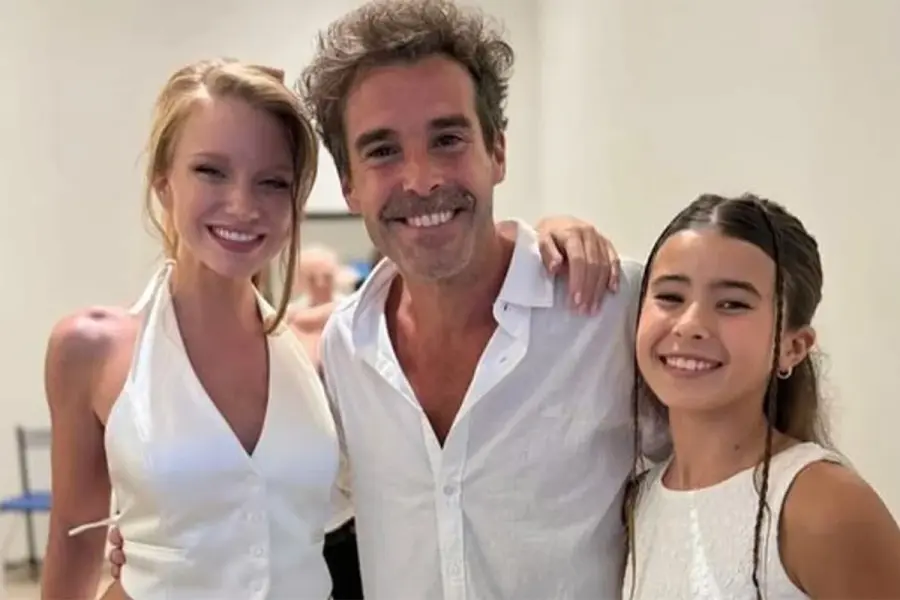 Cabr&eacute; junto a su esposa y su hija Rufina