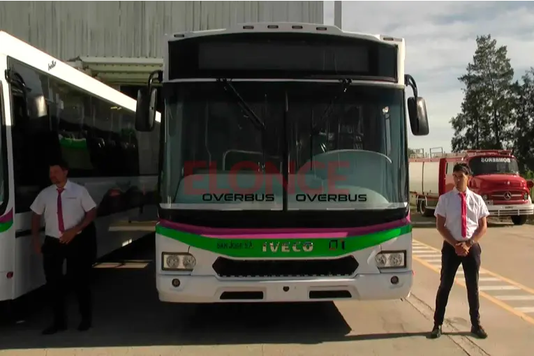 Bendijeron los nuevos colectivos del transporte urbano en una ceremonia interreligiosa