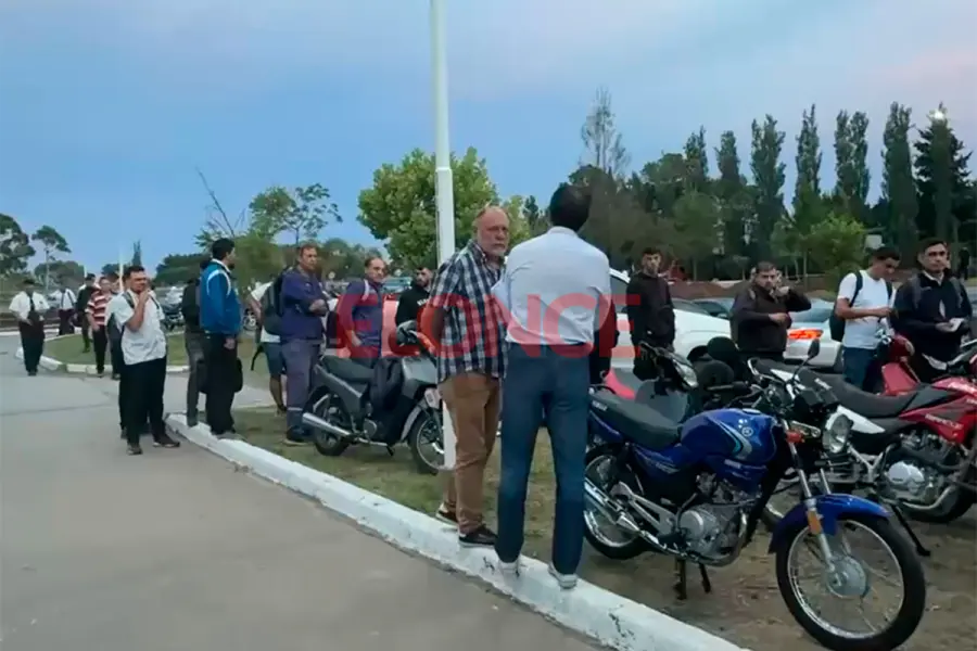Choferes de Buses Paran&aacute; fueron a la sede de la nueva empresa de transporte urbano