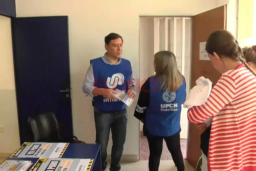 Paro activo de UPCN en Registro Civil (foto Elonce)