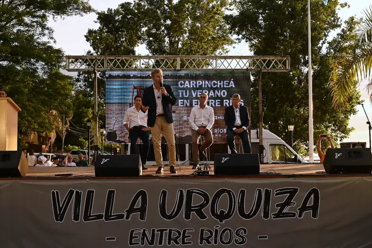 Se lanzó la temporada de verano en Villa Urquiza: “El turismo es esencial para nuestra provincia”, dijo Frigerio