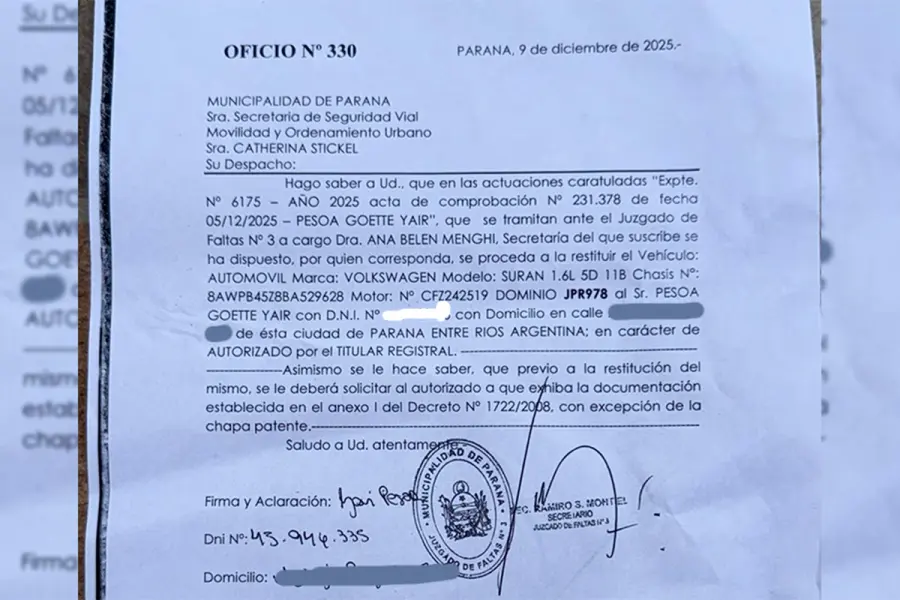 El oficio de la restituci&oacute;n del auto. Foto: C&oacute;digos.