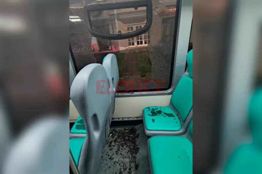 Da&ntilde;aron colectivo en Paran&aacute;: recaban pruebas para dar con los autores del hecho