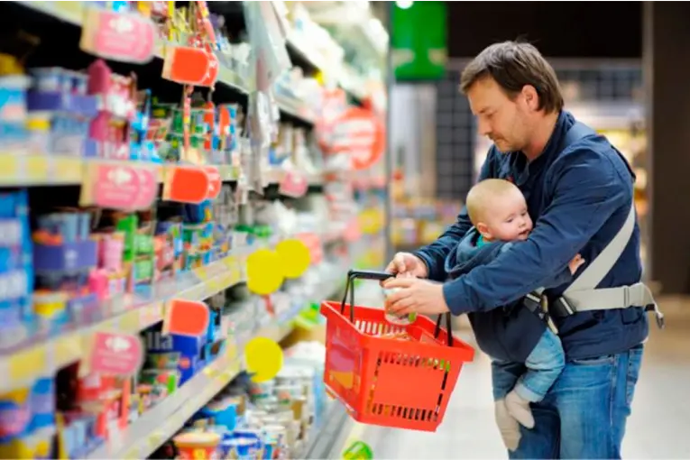 La canasta básica aumentó 2,5% y una familia necesitó más de $1.460.000 para no ser pobre