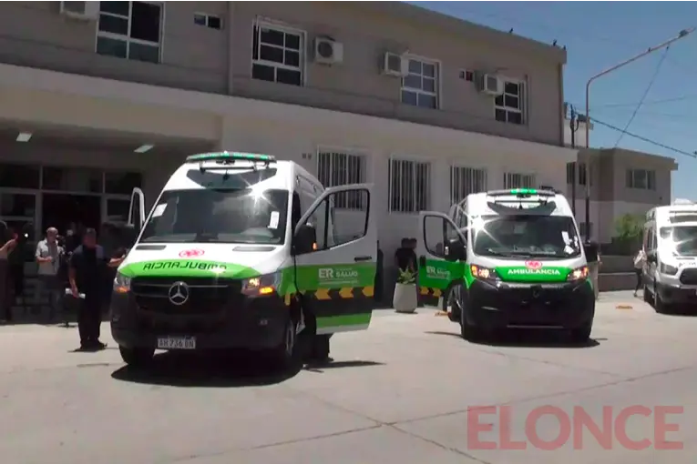 Entregaron dos ambulancias de alta complejidad al hospital San Roque de Paraná