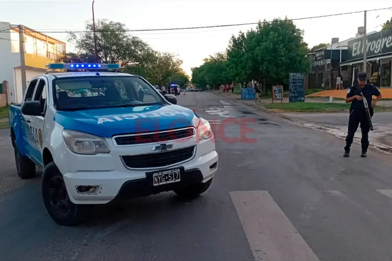 Tres presos escaparon de la cárcel de Paraná, robaron una moto y fueron recapturados tras persecución