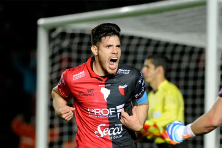 Guillermo Ortíz, en el radar de Patronato de cara a la Primera Nacional