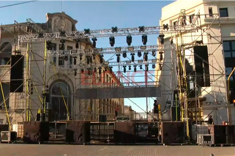 Está listo el escenario para “Viví 25 de Mayo”: a qué hora se presentará La Bersuit