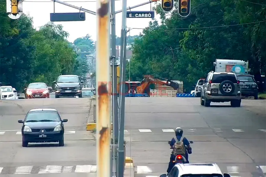 Reparan ca&ntilde;o de 500 mil&iacute;metros y podr&iacute;a verse afectado el suministro de agua