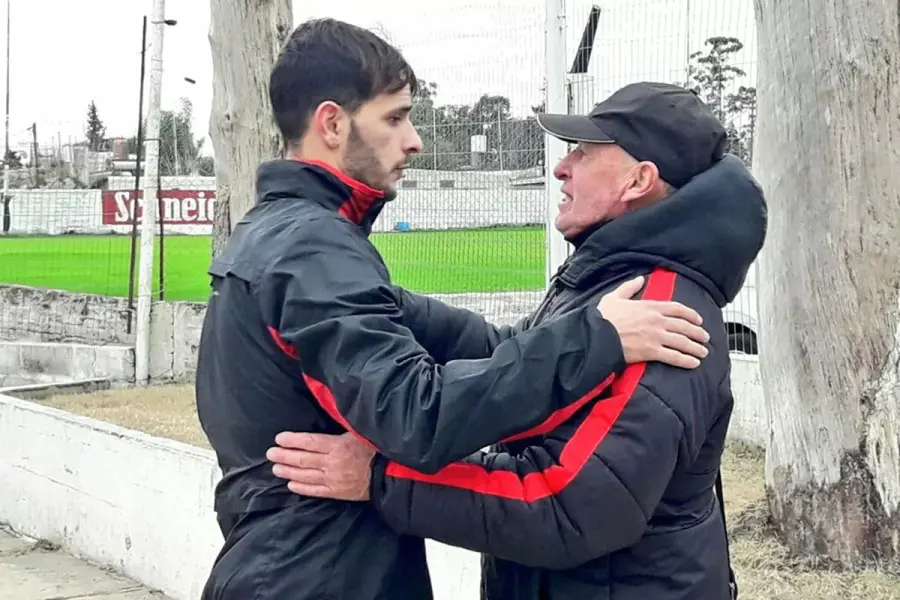 El mediocampista durante su paso por Paran&aacute;. Foto: Sentimiento Rojinegro.