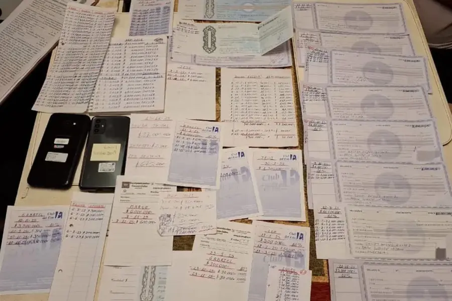 Parte de lo secuestrado en la vivienda. Foto: El Entre R&iacute;os.