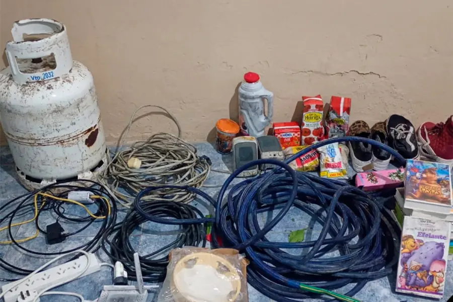 Detuvieron al sospechoso de incendiar una escuela rural y cometer robos