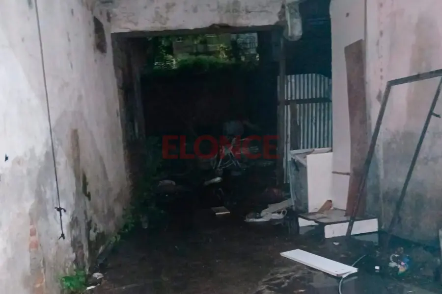 Incendio en calle Suipacha de Paran&aacute; (foto Bomberos Voluntarios de Paran&aacute;)