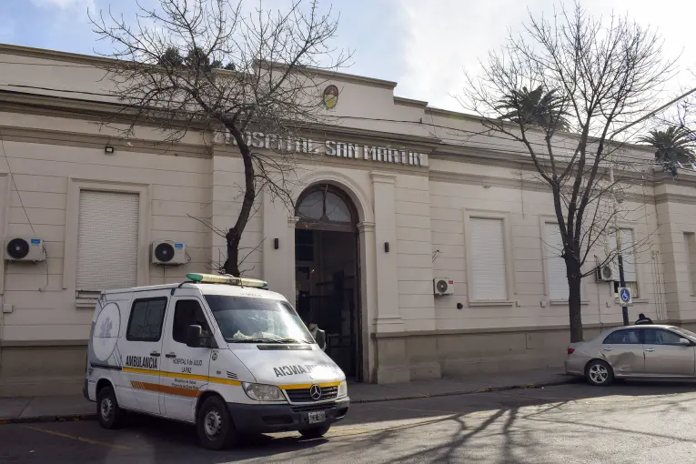 Denuncian a un policía de Santa Elena por privación de la libertad y lesiones graves a su pareja