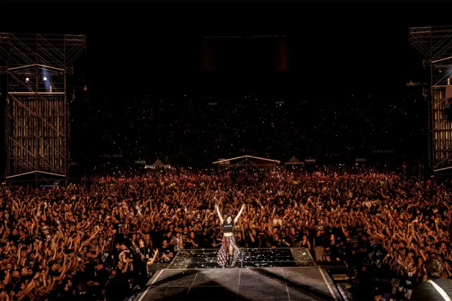 <b>Lali </b>anunci&oacute; que el <b>6 de junio</b> se presentar&aacute; por primera vez en el estadio de River