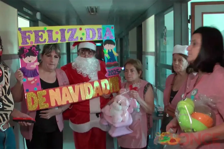Entregaron juguetes a ni&ntilde;os del Hospital San Roque por Navidad