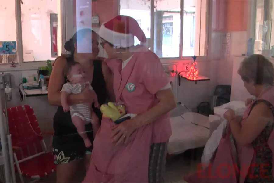 Entregaron juguetes a ni&ntilde;os del Hospital San Roque por Navidad