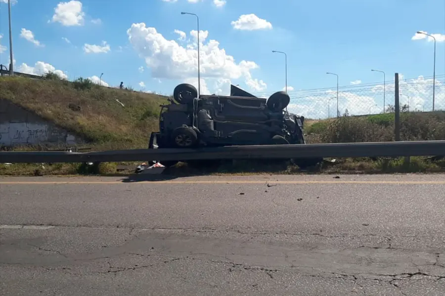 (Bomberos Voluntarios de Ceibas).