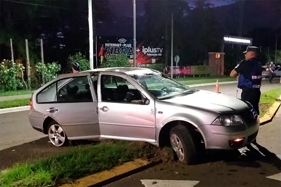 Joven volc&oacute; con su auto en la madrugada de Navidad