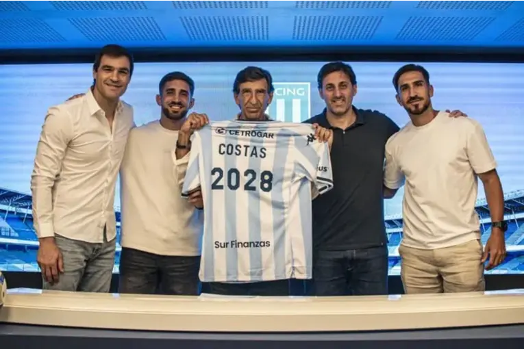 Gustavo Costas renovó contrato con Racing hasta 2028: 