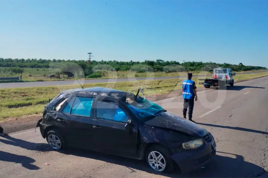 Vuelco sobre Ruta 14 (fuente R2820)