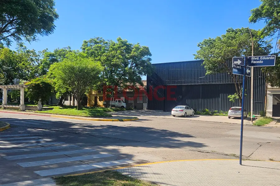 Hallaron a una joven desnuda, alcoholizada y pidiendo ayuda en Paran&aacute;- Elonce