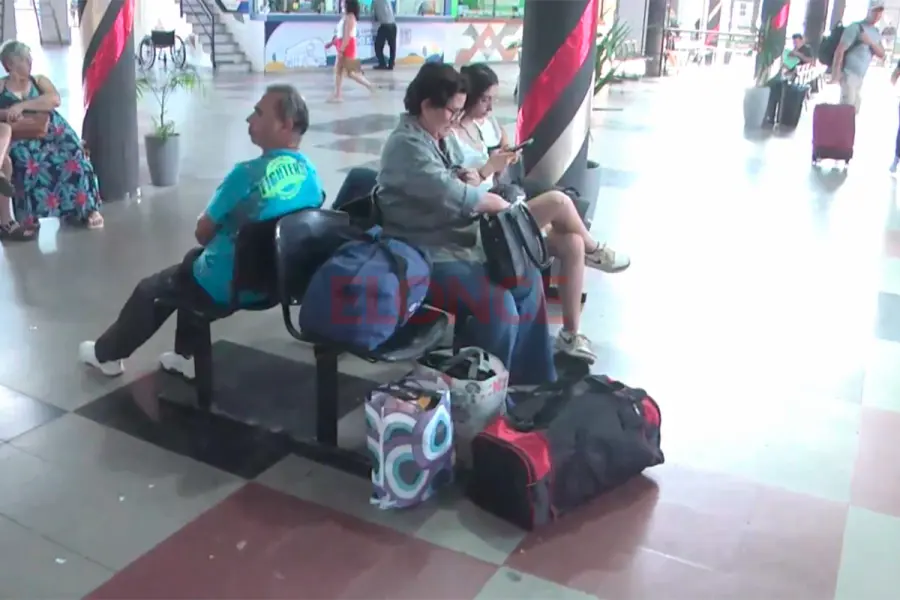 Entre regresos y vacaciones, creci&oacute; el movimiento de pasajeros en la terminal