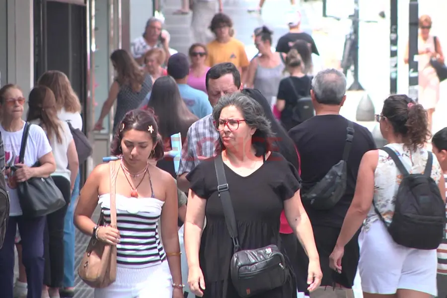 Persistir&aacute; el calor en la provincia. Foto: Archivo Elonce.