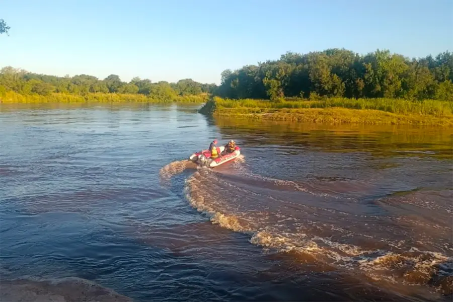 Ahogados en el r&iacute;o Gualeguay (foto Bomberos Voluntarios de Gualeguay)