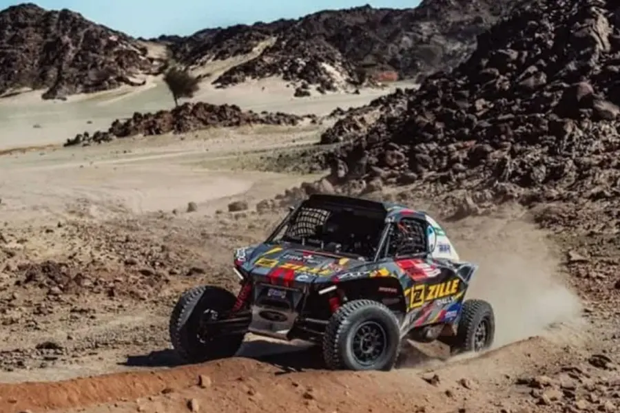 . Varios competidores argentinos sufrieron retrasos debido a la gran cantidad de piedras presentes en el camino. Foto: NA.