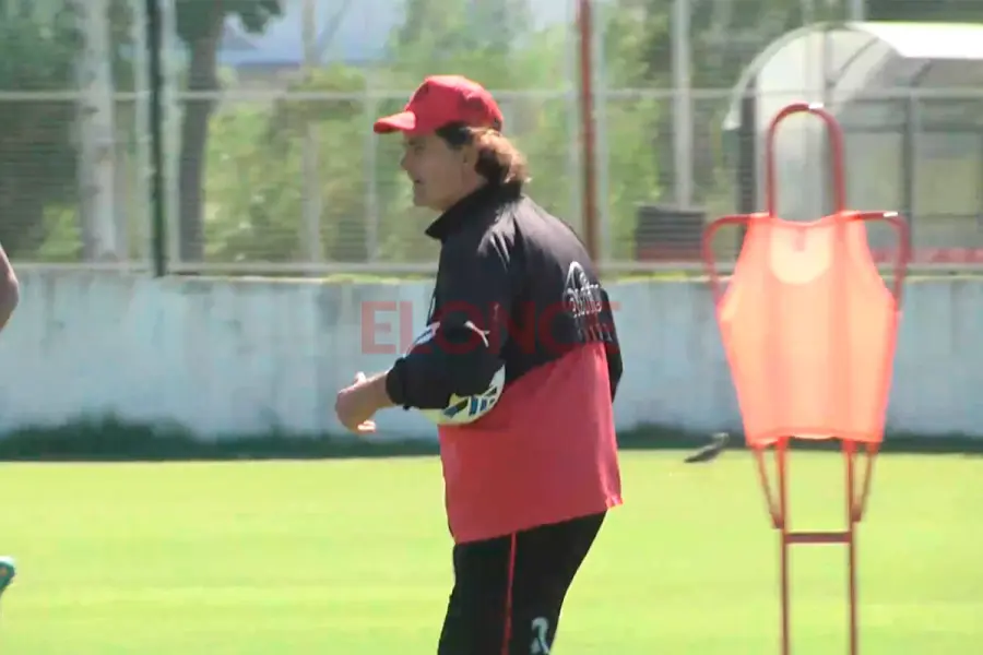 Forestello fue clave para la llegada del delantero. Foto: Elonce.