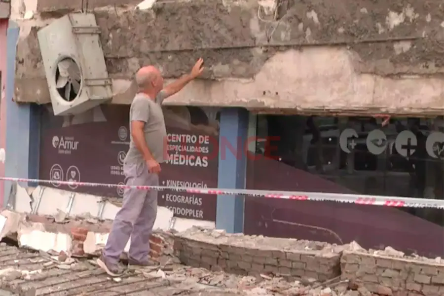 Nuevas fotos muestran los da&ntilde;os en una farmacia tras la ca&iacute;da de mamposter&iacute;a- Elonce