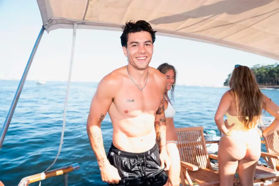 Las fotos de Morena Beltr&aacute;n en Punta del Este tras la propuesta de casamiento