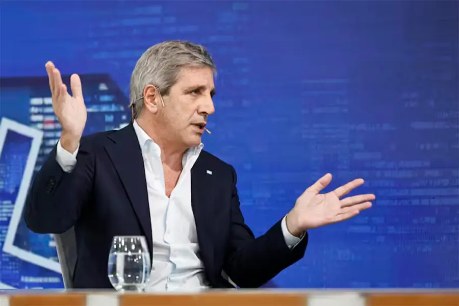 Luis Toto Caputo, ministro de econom&iacute;a (foto La Naci&oacute;n)