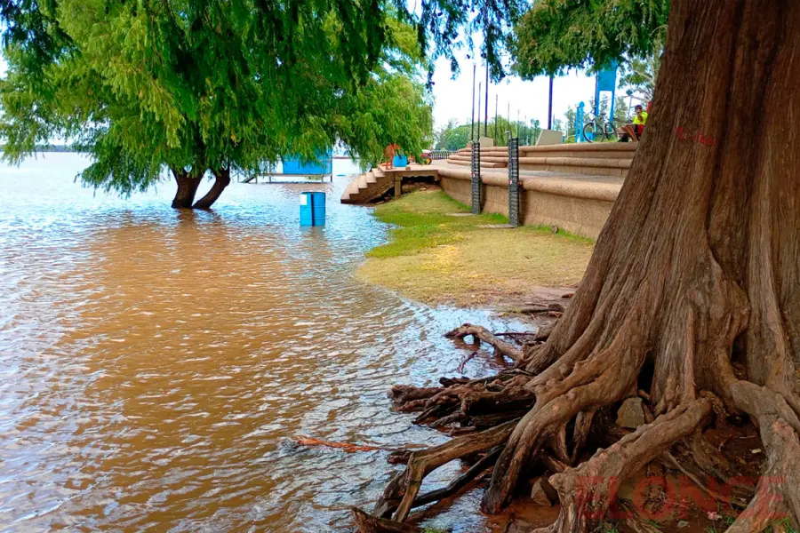El repunte del r&iacute;o se viene dando desde hace varios d&iacute;as. Foto: Elonce.