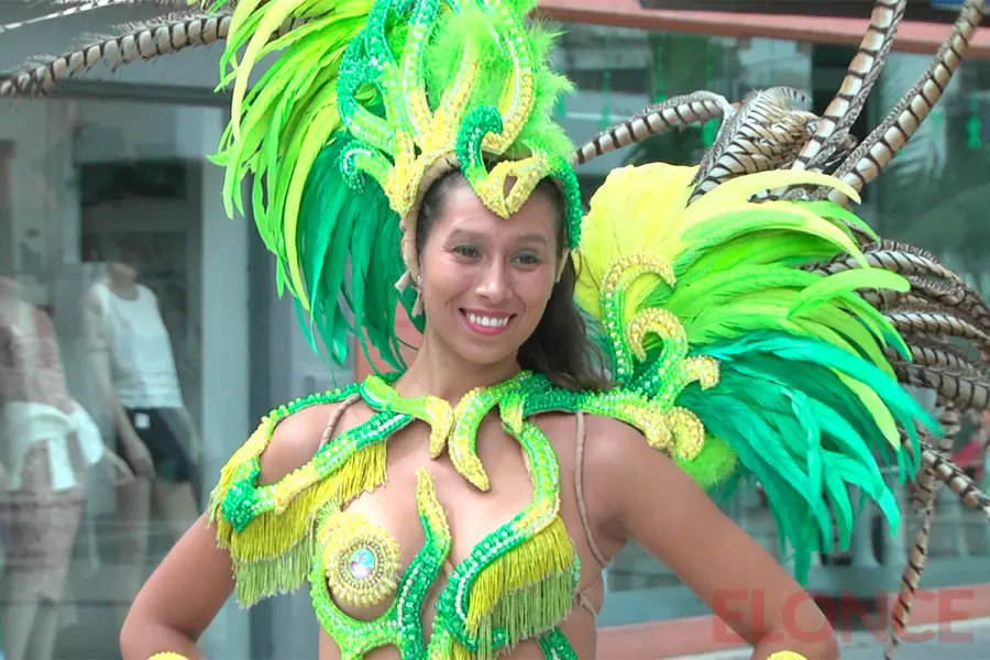 Pasistas de los Corsos de Gualeguay (foto Elonce)