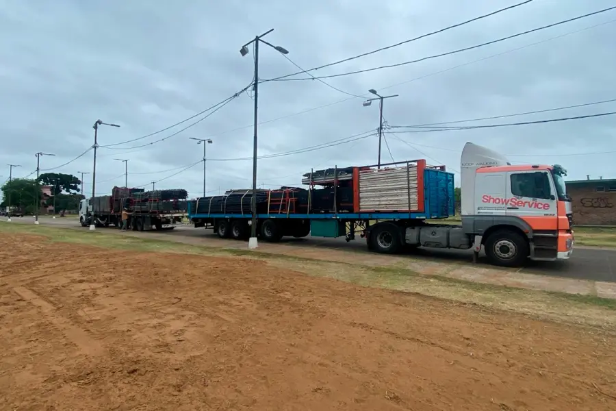 Escenario para la Fiesta de la Playa de Concepci&oacute;n del Uruguay