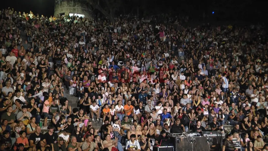El ciclo de verano convoca multitudes en el Anfiteatro