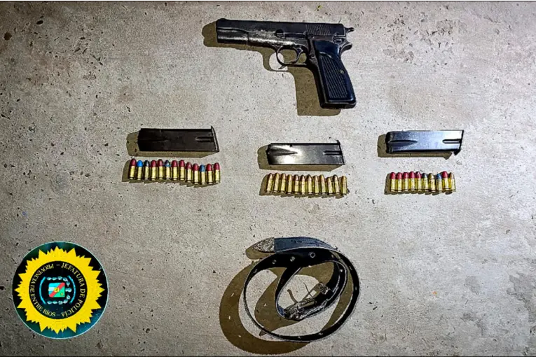 Secuestraron un arma de fuego a un adolescente en barrio Humito de Paraná