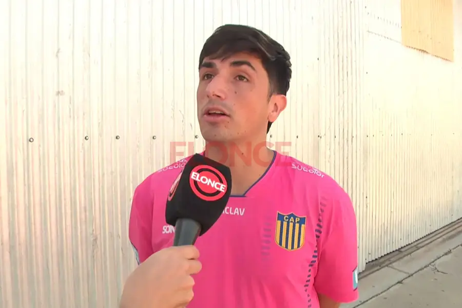 Nicol&aacute;s Lescano, director t&eacute;cnico Club Paracao. Foto: Elonce.