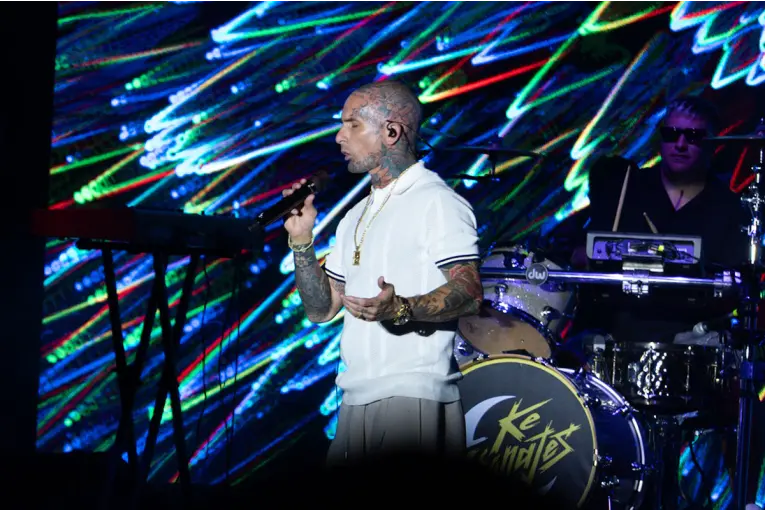 Al ritmo de Ke Personajes, la Fiesta Nacional del Lago concluyó la 42º edición