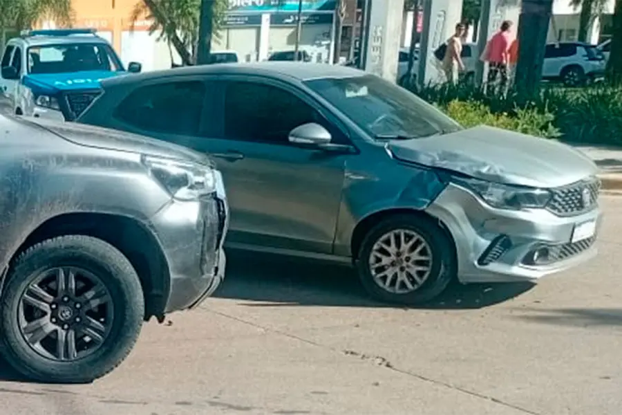 Choque entre auto y camioneta: uno de los conductores estaba alcoholizado