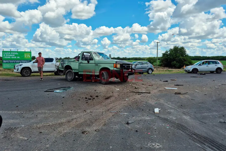 Accidente en acceso a Viale por Ruta 32 (foto Elonce)