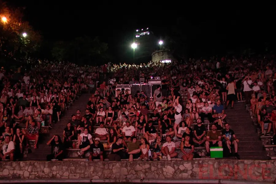 Noche de rock en el anfiteatro (foto Elonce)