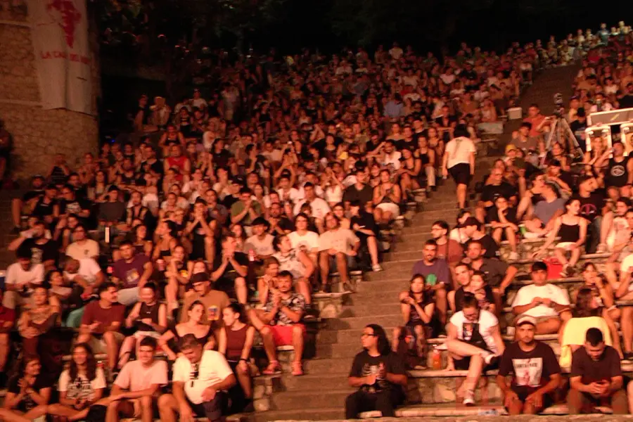 Noche de rock en el anfiteatro (foto Elonce)