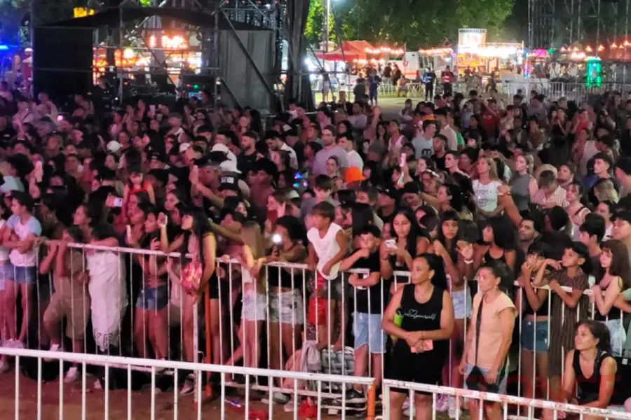 Fiesta Nacional de la Playa de R&iacute;o (foto Elonce)